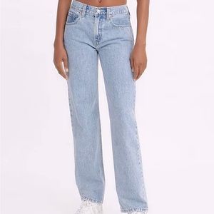 Levi Low Pro Straight